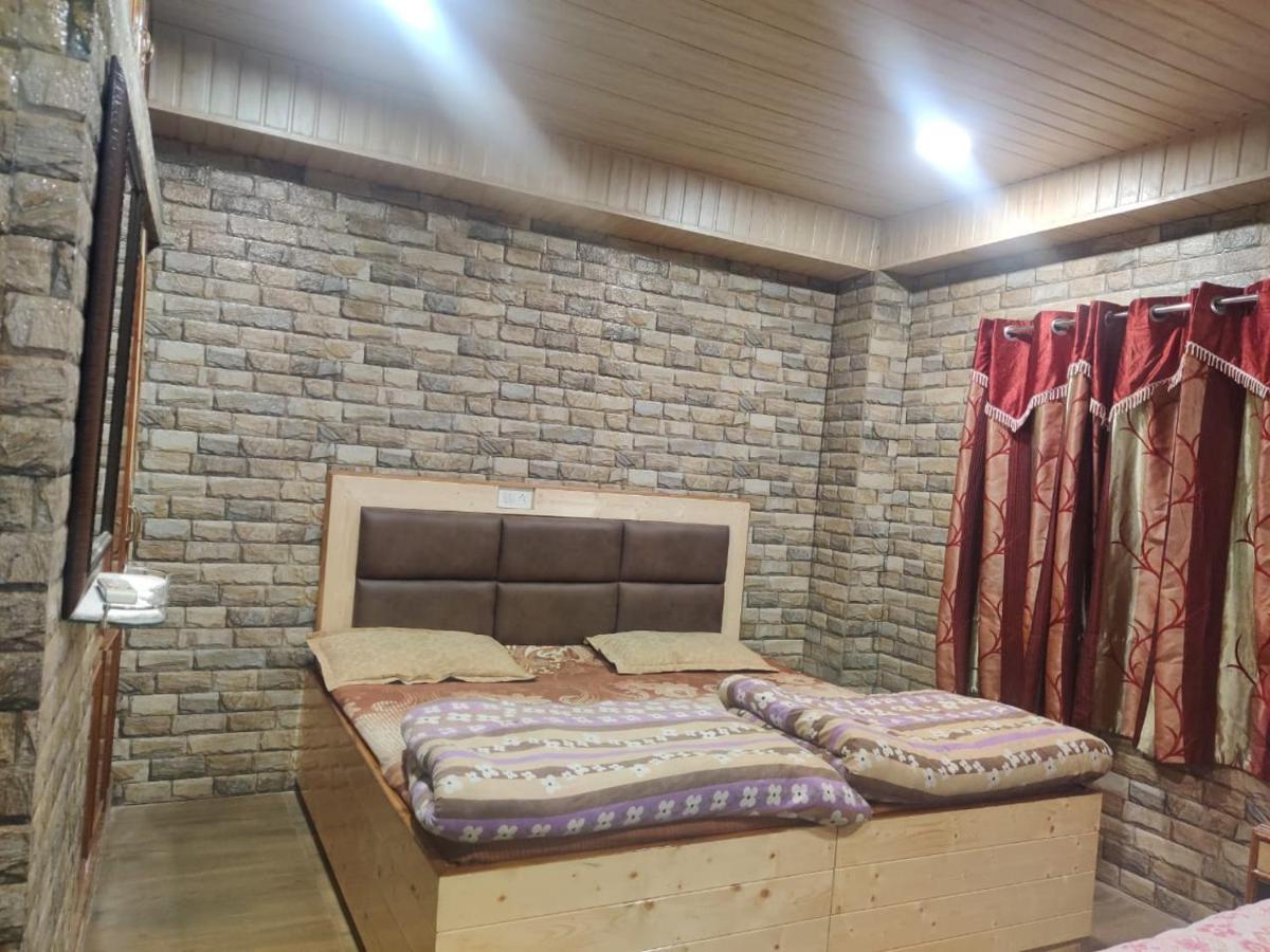 Mehdudia Guest House Shimla Exteriör bild