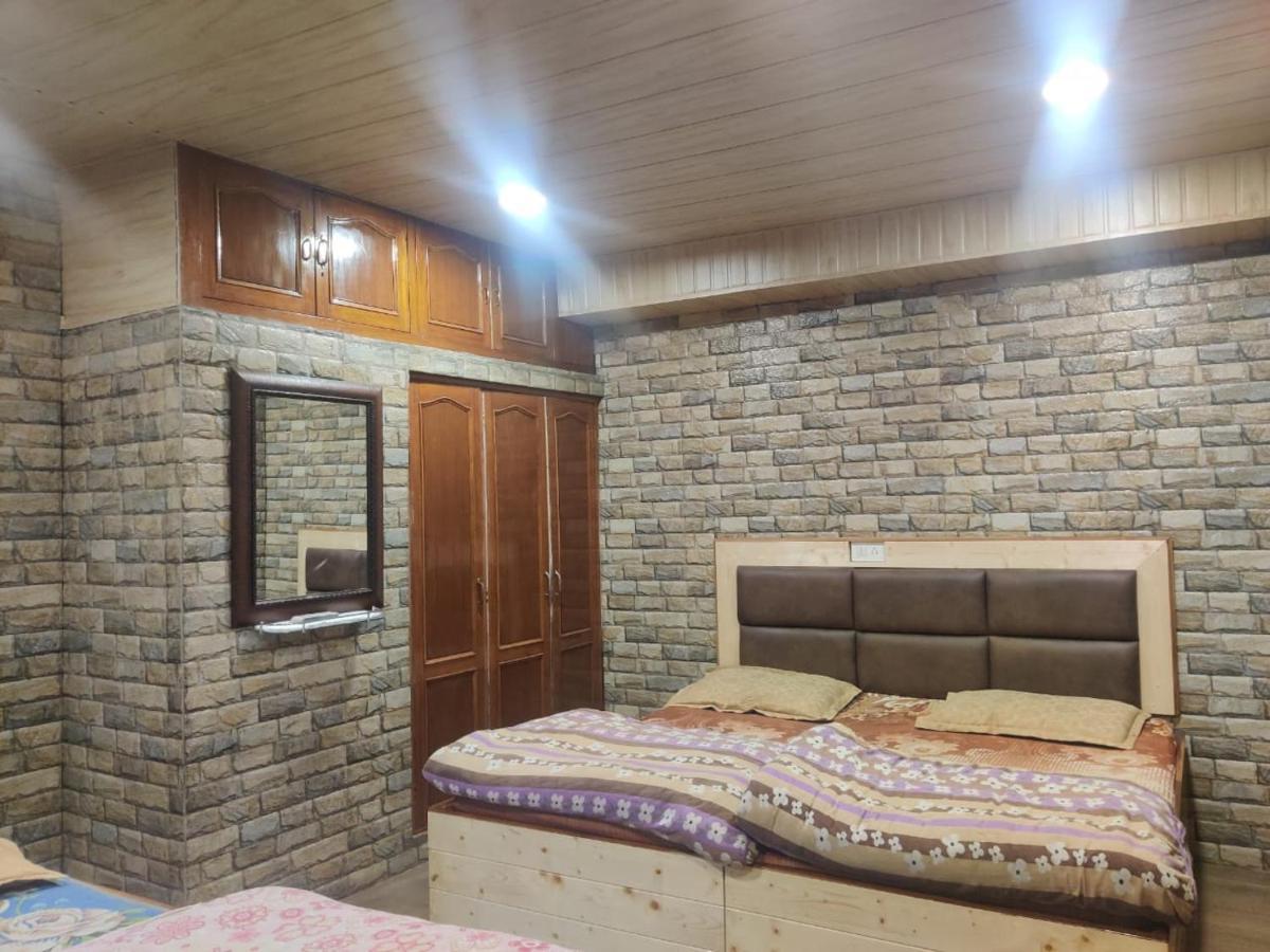 Mehdudia Guest House Shimla Exteriör bild